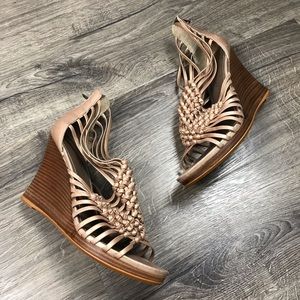 b. makowsky Metallic Rose Woven Strappy Wedge Sandals
